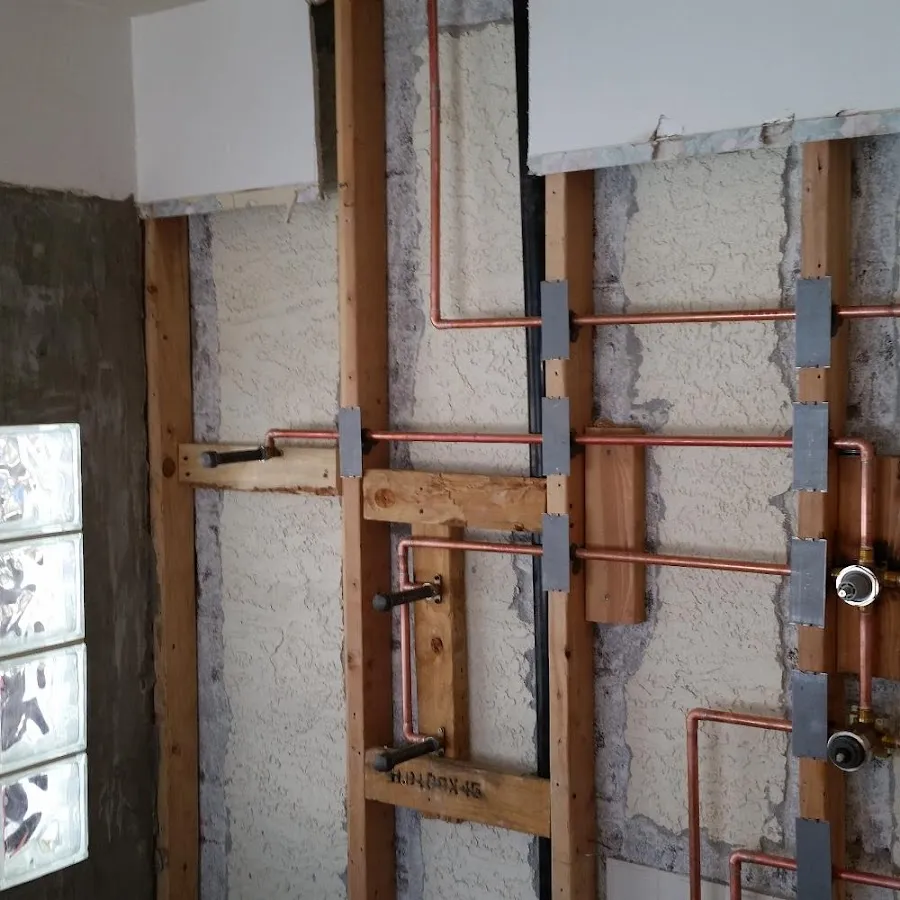 Copper pipe installation for Emergency Plumber in Paris